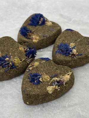 friandises-pour-lapins-coeur-floraux-bleuet