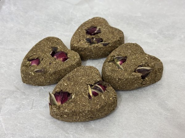 Friandises-pour-lapins-COEUR-FLORAUX-ROSE